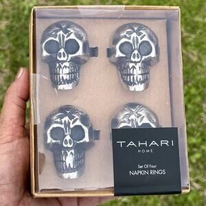NIB Tahari Napkin Rings Set/4 Silver Tone Metal Gothic Skull Bone Spooky Theme